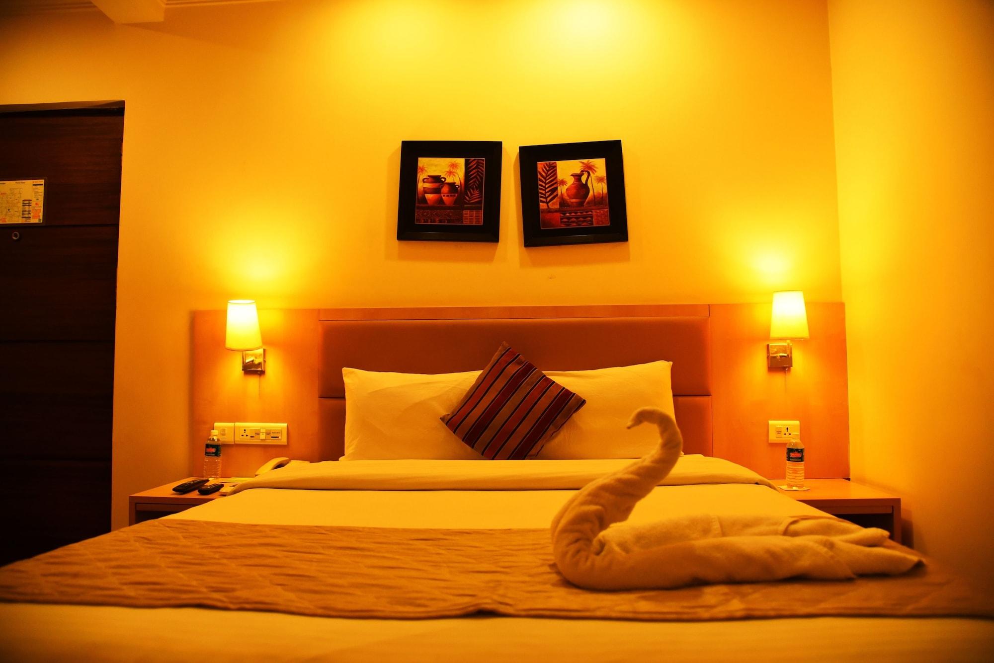 Royal Orchid Suites Whitefield Bangalore Exteriör bild