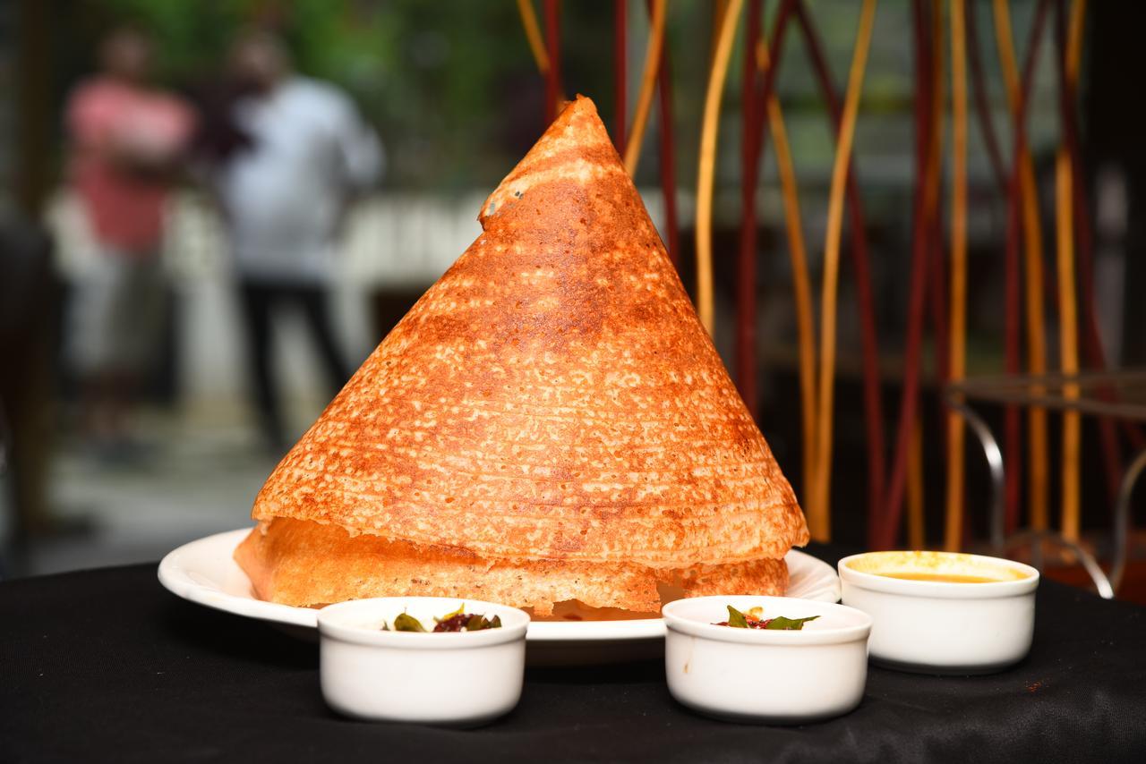 Royal Orchid Suites Whitefield Bangalore Exteriör bild