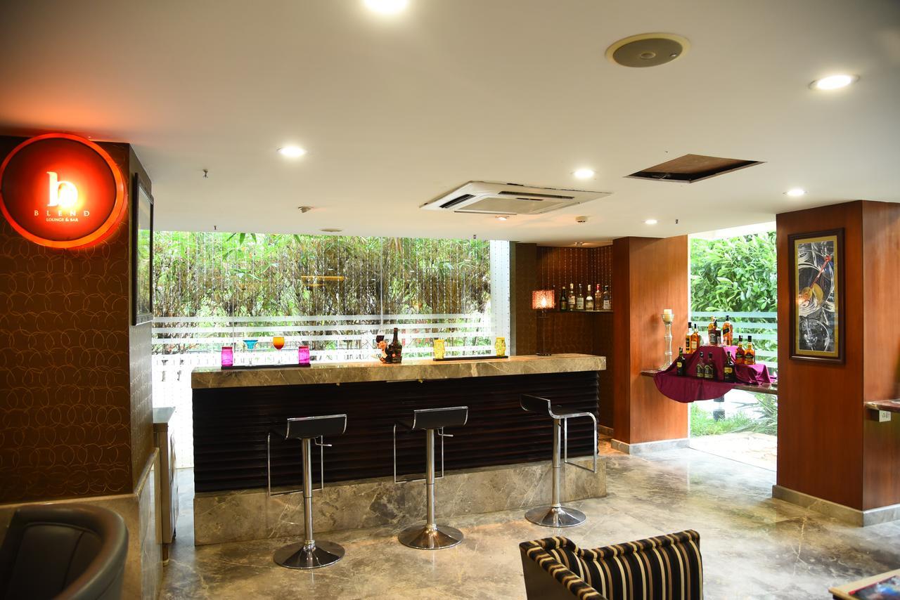 Royal Orchid Suites Whitefield Bangalore Exteriör bild